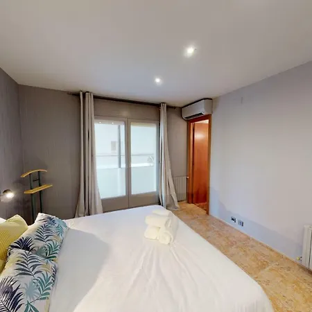House Of Joy , Casa En Banyoles
