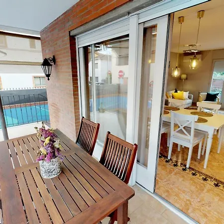 Holiday home House Of Joy , Casa En Banyoles